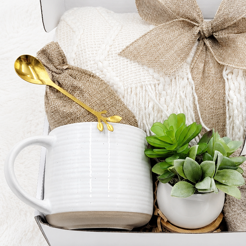 Thank You Gift Box – Cozy Blanket, Self-Care Essentials & Thoughtful Comfort Set