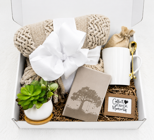 Wellness Gift Box – Cozy Blanket, Self-Care Essentials & Inspirational Decor Set