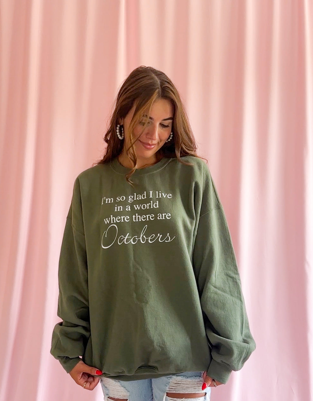 Trendy Fall Fashion Sweatshirt Oversized Fit Design Cozy Autumn Sweater Women Casual Wear Quote Inspired Style Soft Comfortable Fabric Perfect Layering Piece October Celebration Outfit Relaxed Contemporary Look Chilly Day Essential Seasonal